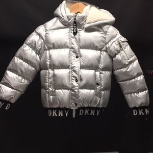 NEW DKNY SPORT